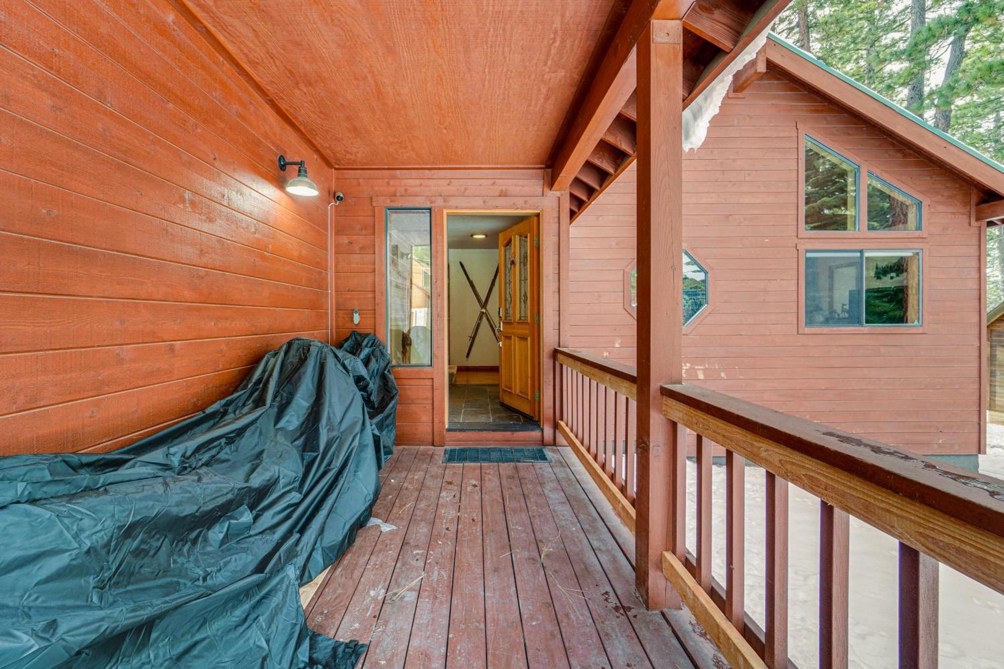 Family-Friendly Truckee Cabin In Tahoe Donner! Exterior photo