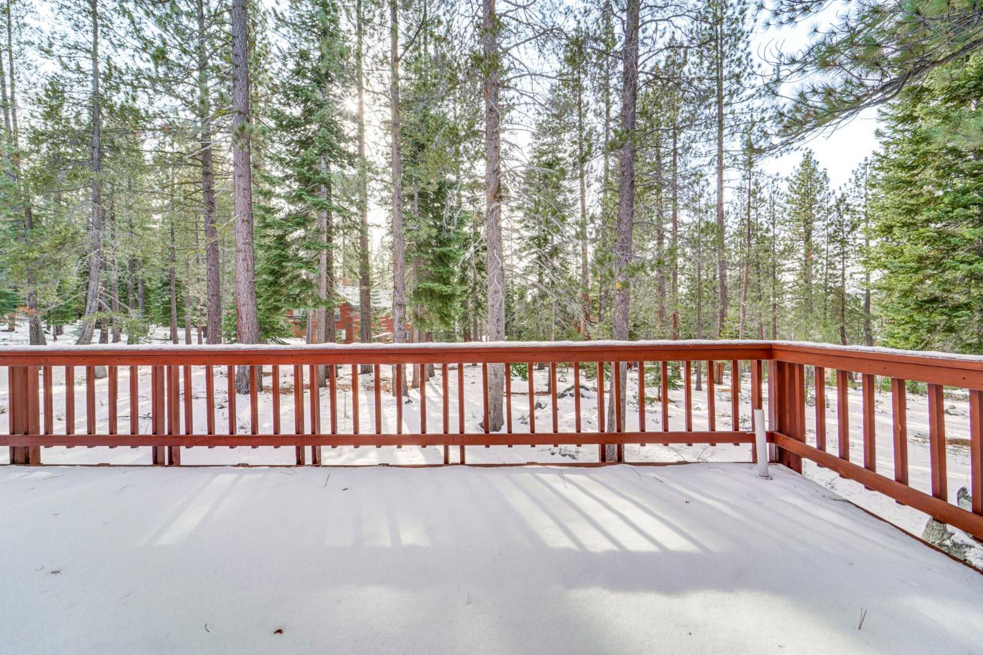 Family-Friendly Truckee Cabin In Tahoe Donner! Exterior photo