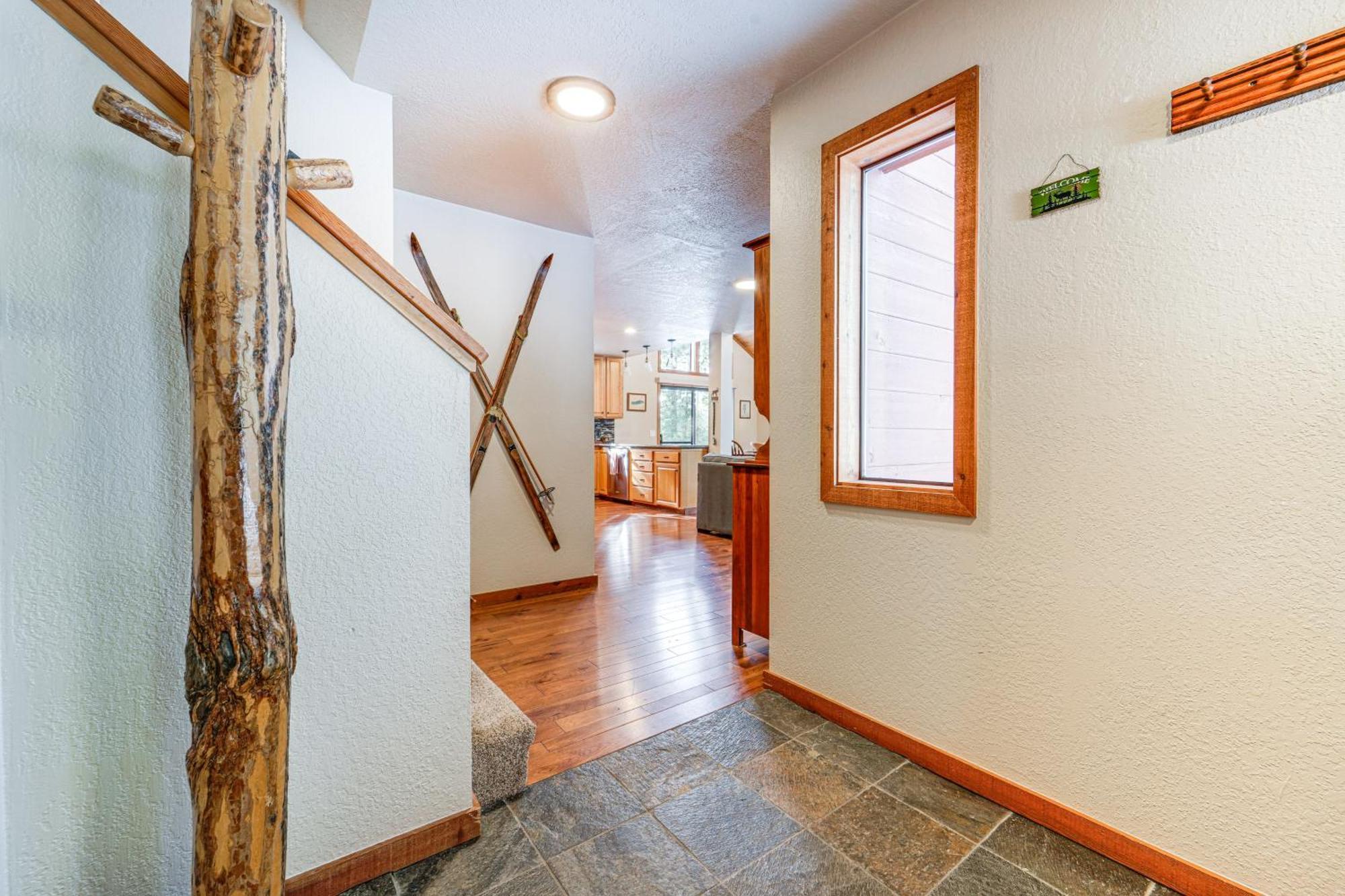 Family-Friendly Truckee Cabin In Tahoe Donner! Exterior photo